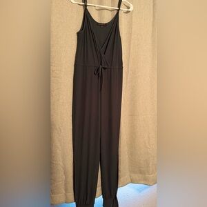 Chic Navy Sleeveless Jumpsuit